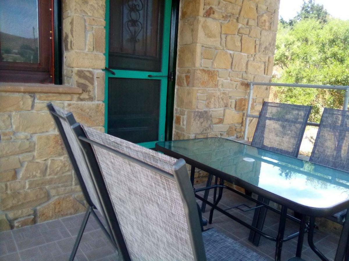 Villa Stone House Of Panos Kornos Esterno foto