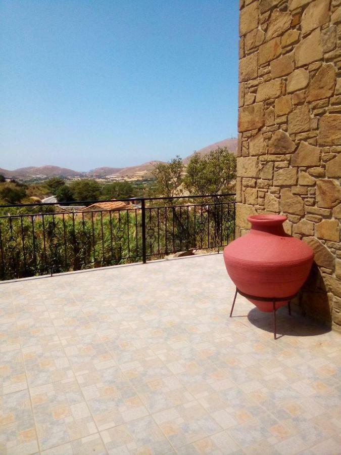 Villa Stone House Of Panos Kornos Esterno foto
