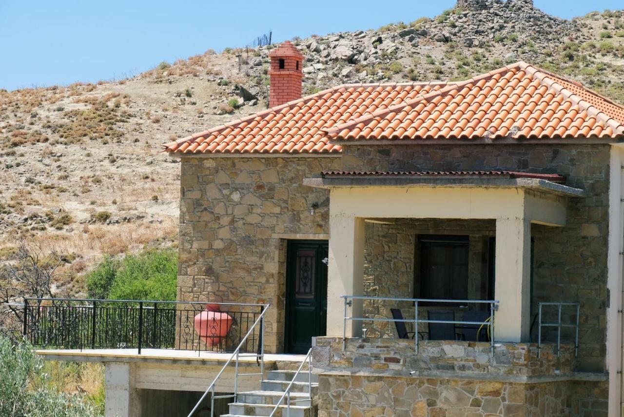 Villa Stone House Of Panos Kornos Esterno foto