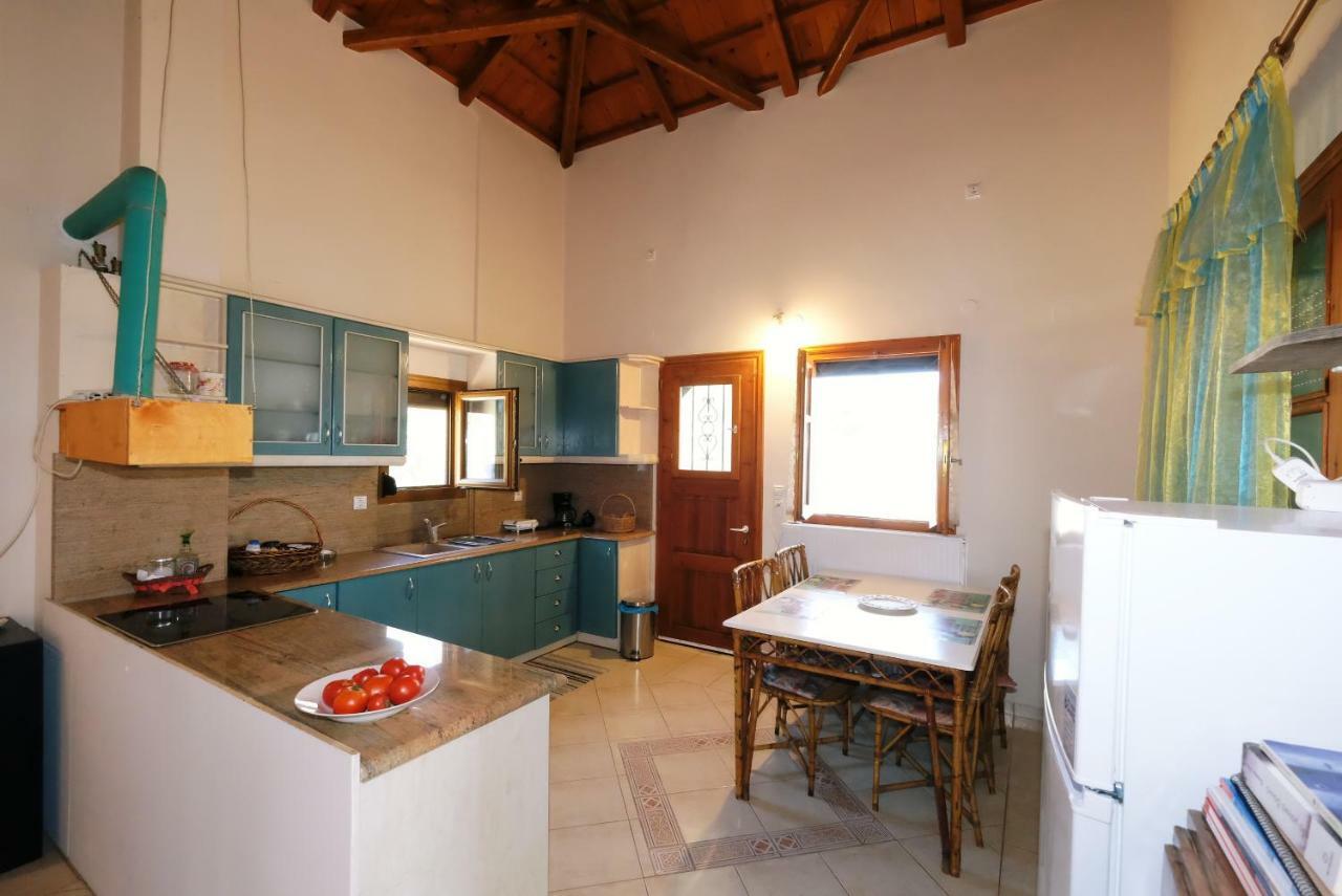 Villa Stone House Of Panos Kornos Esterno foto