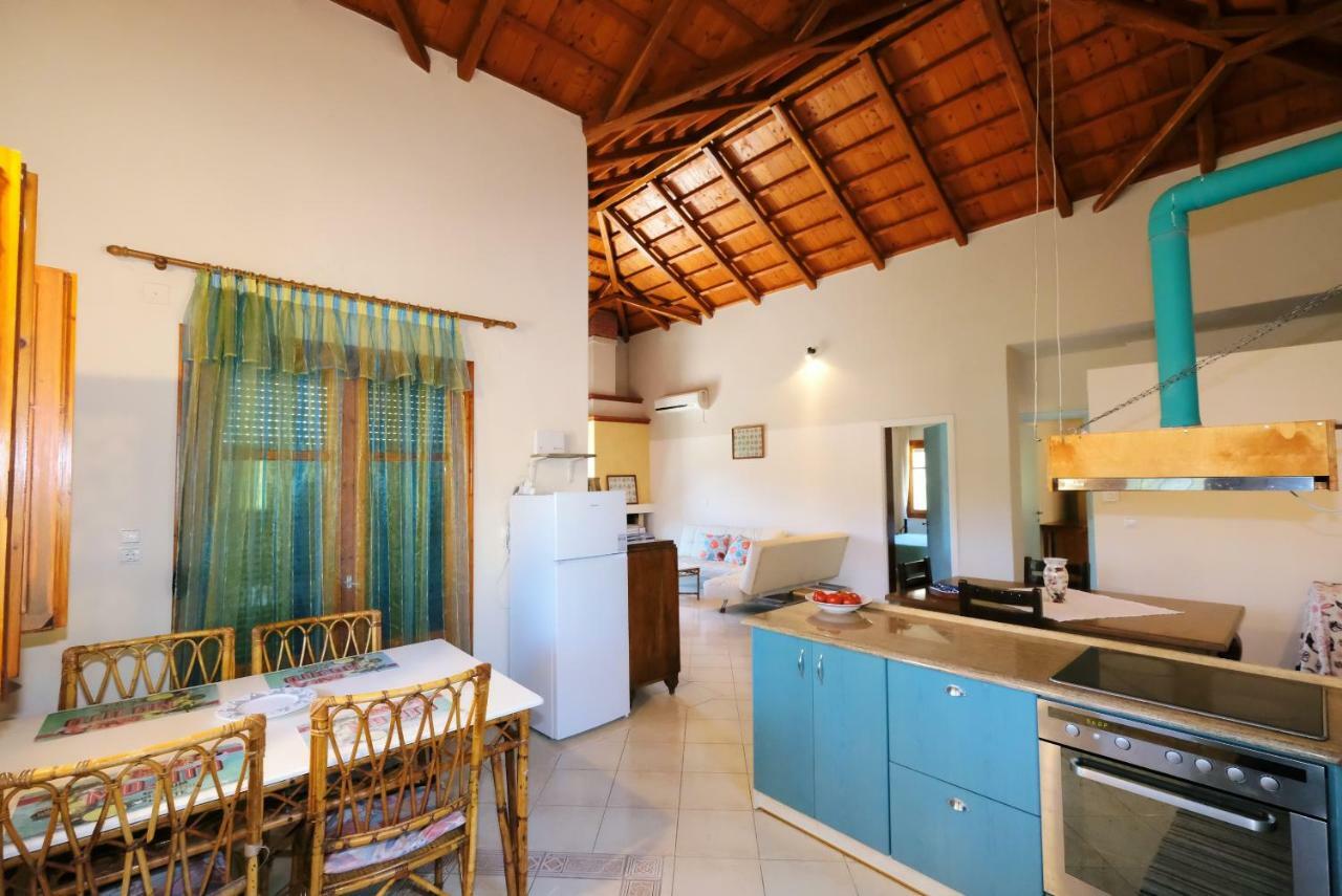 Villa Stone House Of Panos Kornos Esterno foto