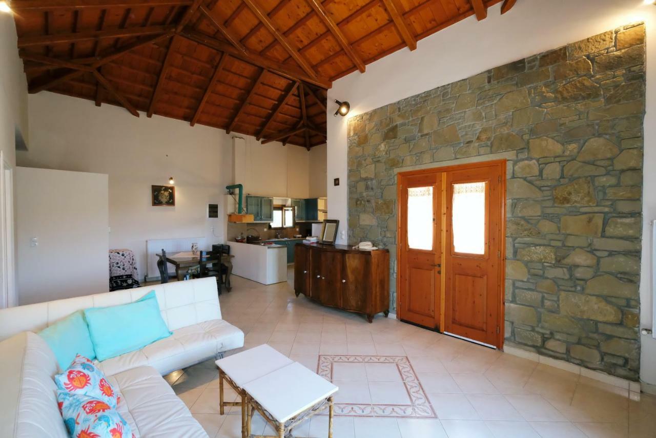Villa Stone House Of Panos Kornos Esterno foto