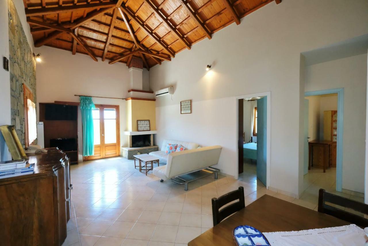 Villa Stone House Of Panos Kornos Esterno foto
